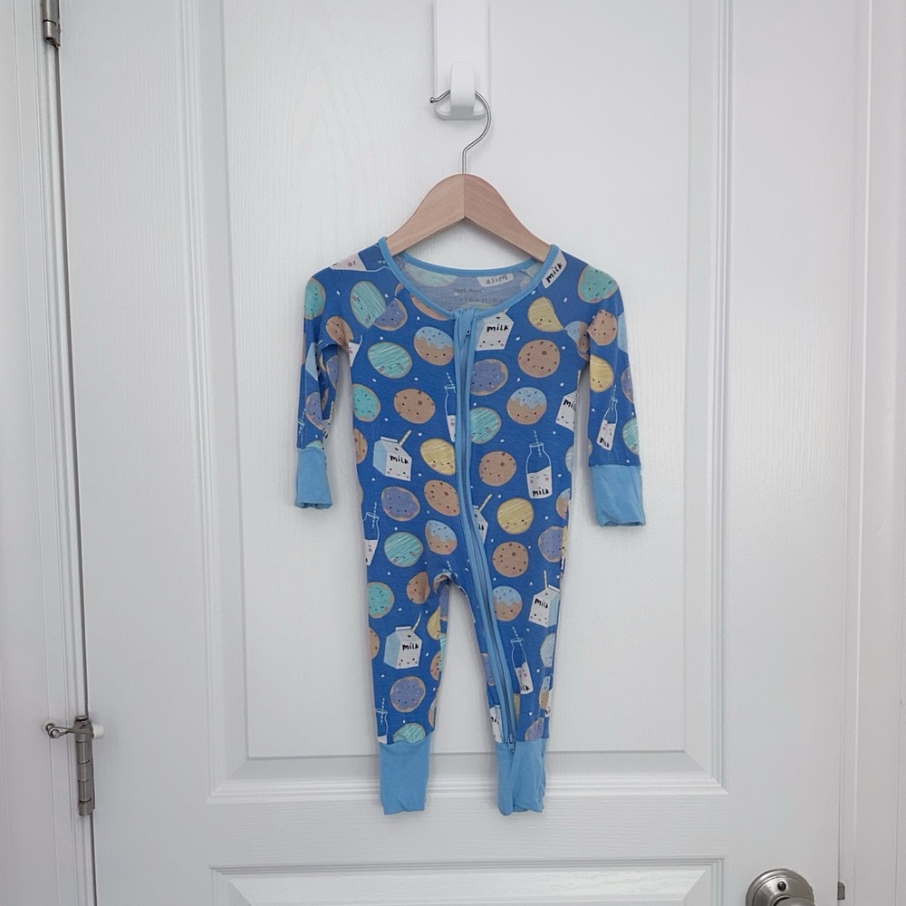 Little Sleepies | Blue Cookies & Milk Zippy 0-3 months